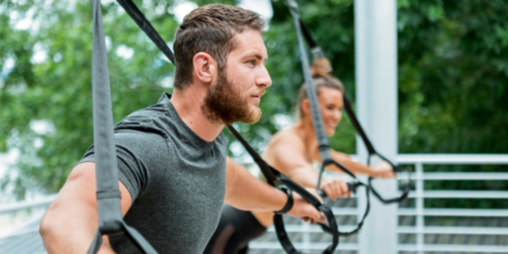 上肢啟動訓練老是代償肩頸？3個TRX動作精準解決！