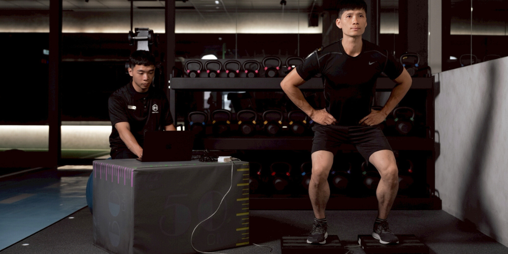 測力板是什麼？運動科學如何用數據分析力量與爆發力