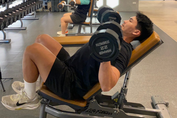 上斜啞鈴推舉|分解教學與訓練重點