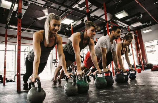 HYROX與CrossFit差在哪?訓練模式與比賽形式比較