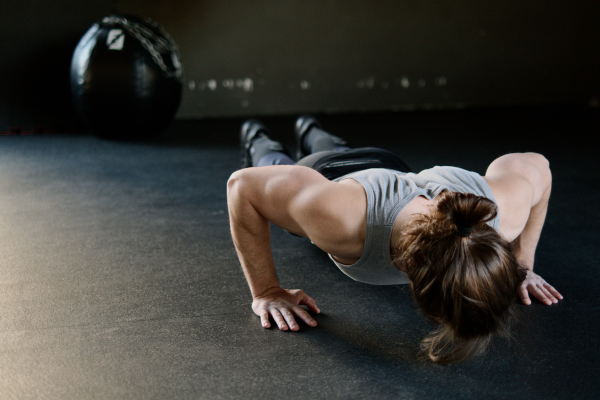 運動傷害預防重點|上肢穩定性訓練與檢測方法